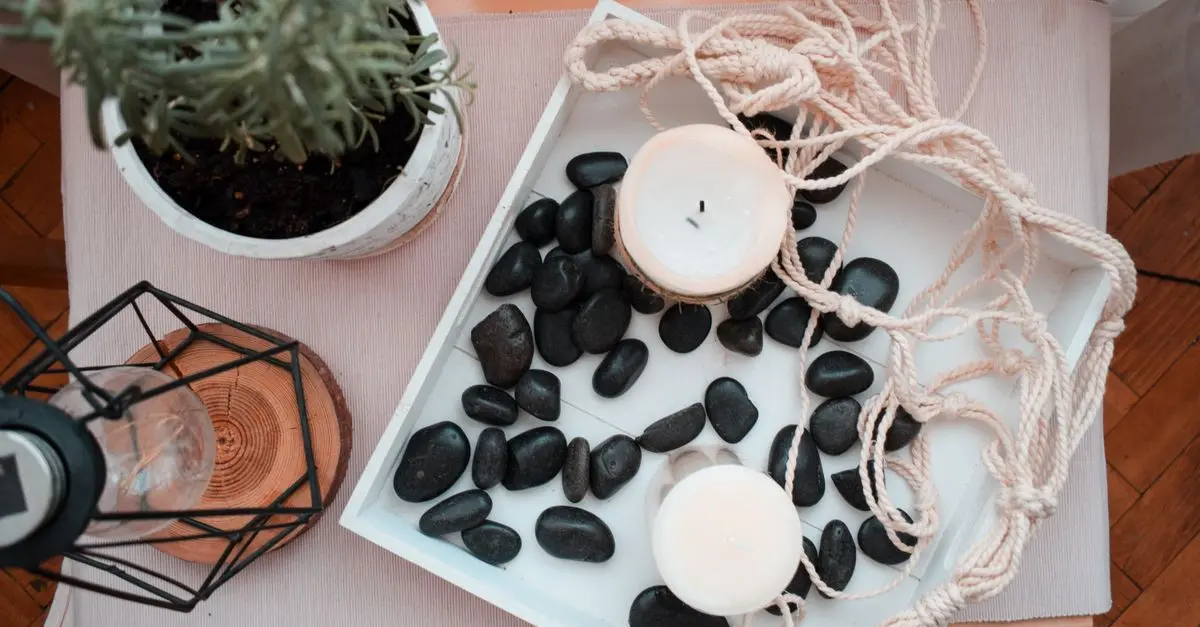 Méditation vs Thérapie : Quelle Méthode pour le Stress?